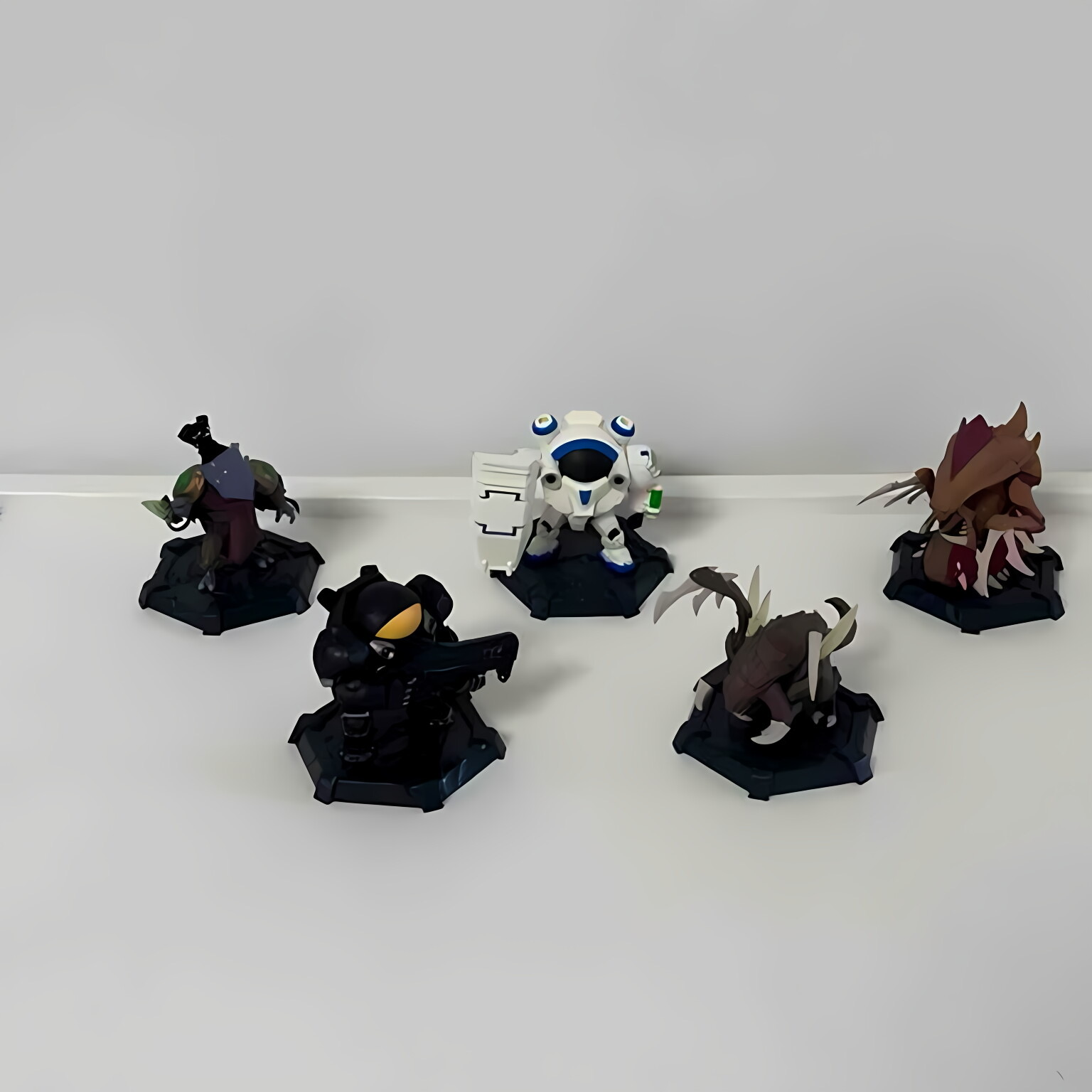 In Stock Original Blizzard Off - مراجعة Official Merchandise Anime وسعره