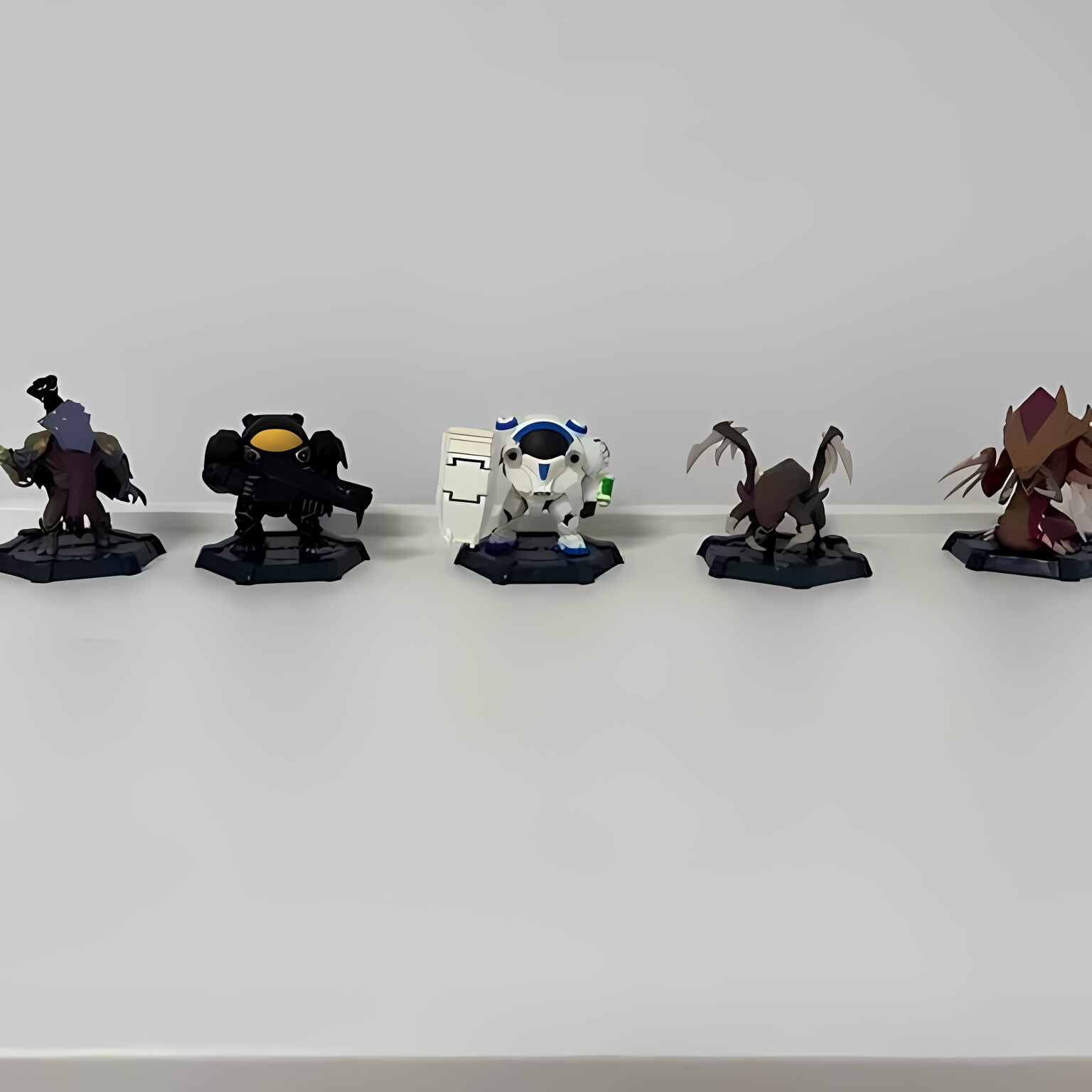 In Stock Original Blizzard Off - مراجعة Official Merchandise Anime وسعره