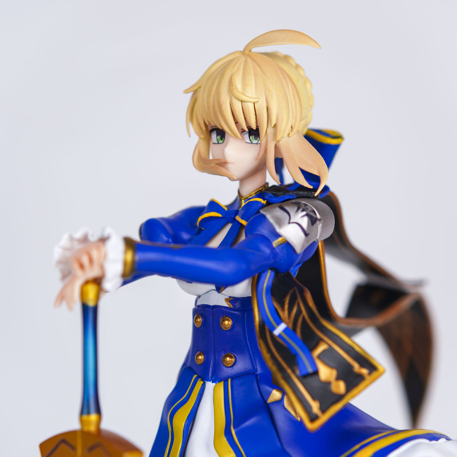 Fate/stay night Artoria Pendra - مراجعة Fate Anime Merchandise وسعره
